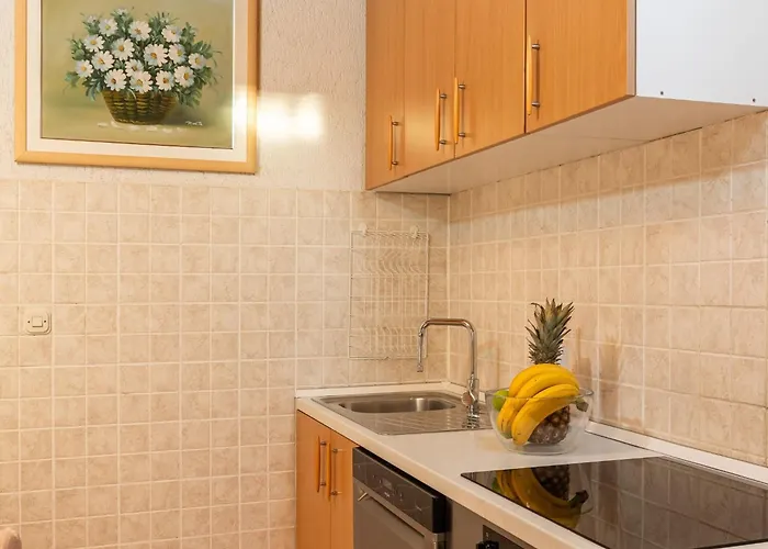 Source With Private Pool *