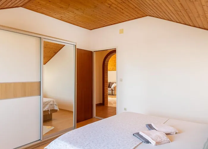 Source With Private Pool