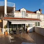 Βίλα Source With Private Pool Pridvorje
