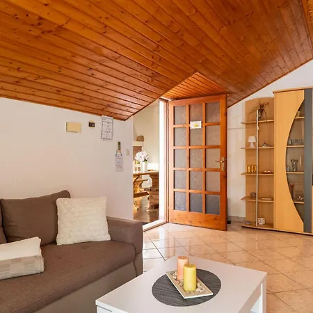 Source With Private Pool * Pridvorje