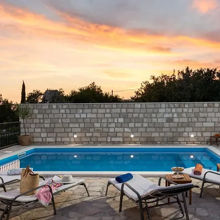 Source With Private Pool Villa