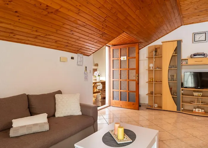 Source With Private Pool * Pridvorje